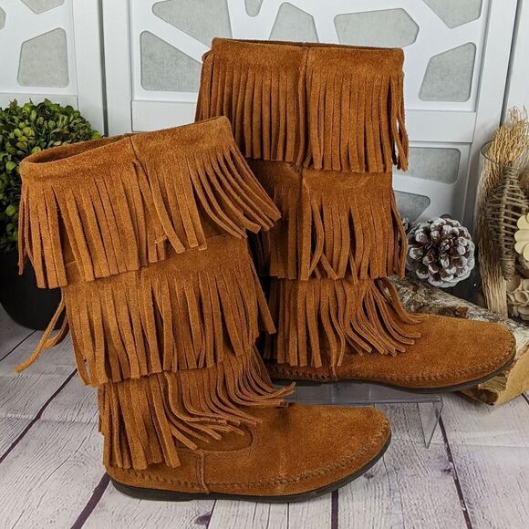 Minnetonka 3-Layer Fringe Boots - Picture 2 of 9